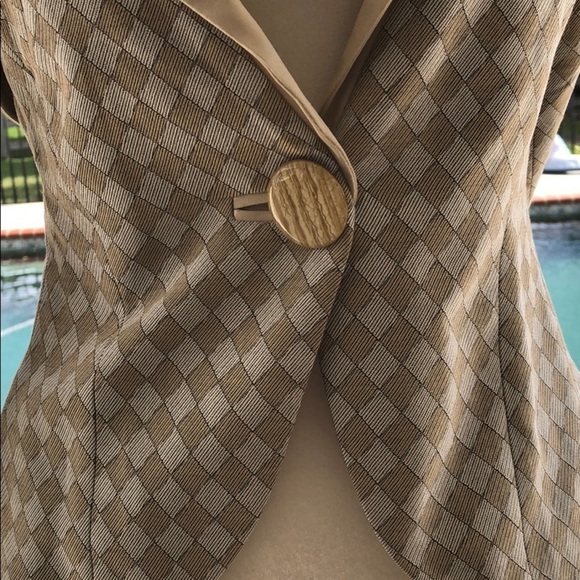 Armani Blazer sz40 - Picture 3 of 6